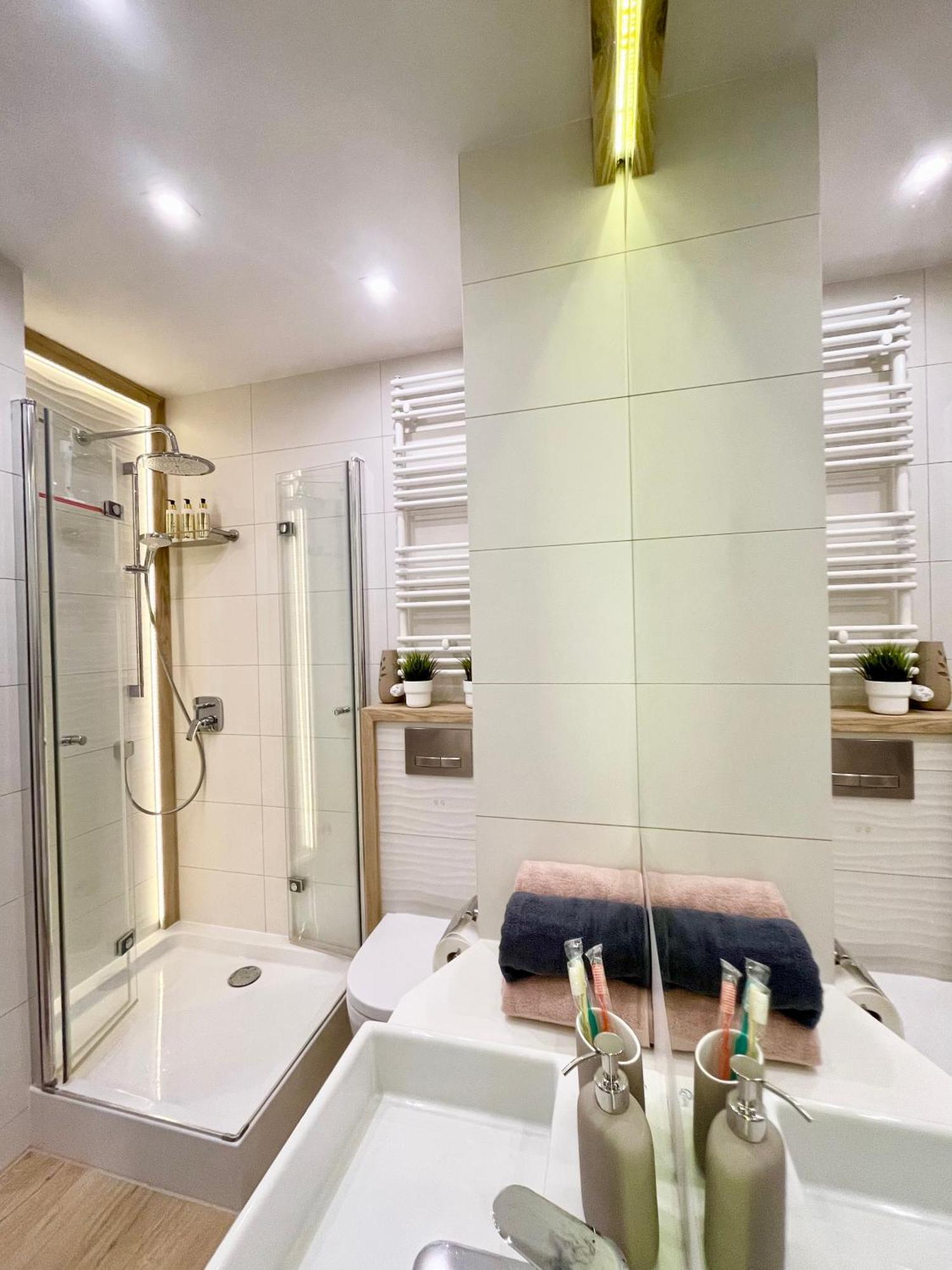 Comfortable Apart, Old Town, Free Parking, Hanging Bed, Wi-Fi, Lift, Aircon,Self Check-In 24H, Stare Miasto, Winda, Nowy Budynek, Garaz 0 Zl, Klima Wrocław Eksteriør billede